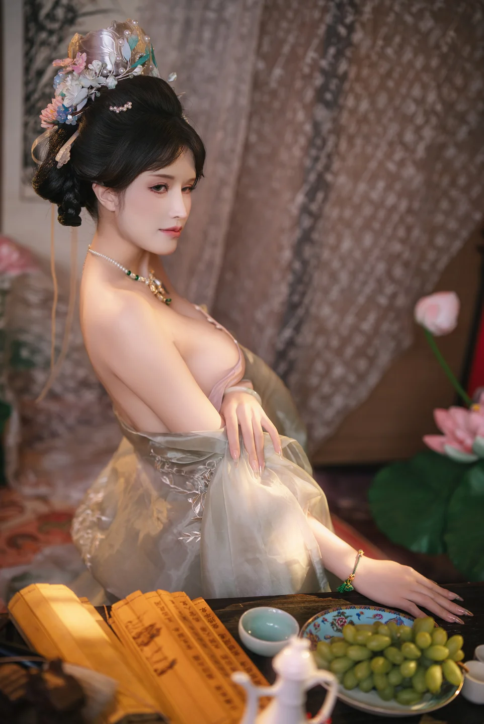 鹿八岁baby_No_107_粽你枕相思_130P,79GIF,1V_1_95GB tg@simisebaisi 【丝足阁】050.webp